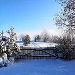 Na Skraju Wsi Dostep Do Jeziora Ublik *