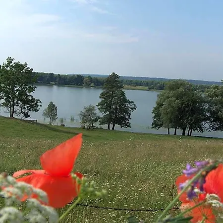 Na Skraju Wsi Dostep Do Jeziora Ublik *