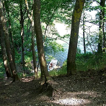 Alojamento de Turismo Selvagem Na Skraju Wsi Dostep Do Jeziora Ublik